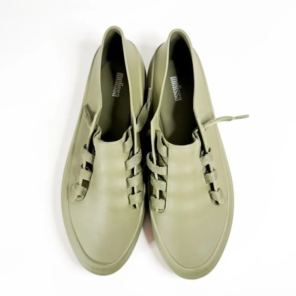 Melissa Possession Sneaker in Olive Green | Size 8 | Waterproof & Vegan - Picture 9 of 10